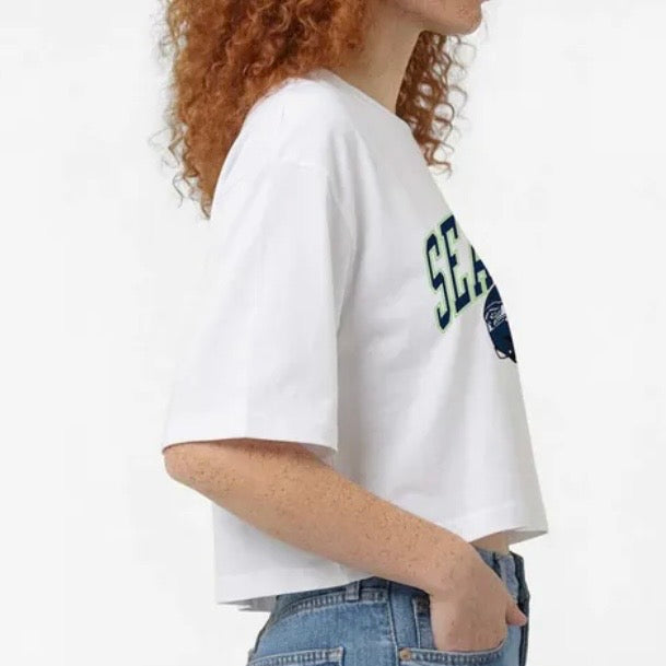 Women's Seahawks Helmet Graphic Cropped Tee