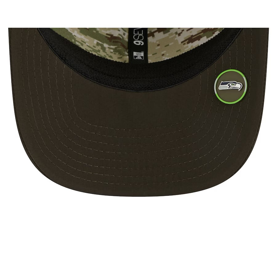 Seahawks 2025 Salute To Service Stretch-Snap Hat